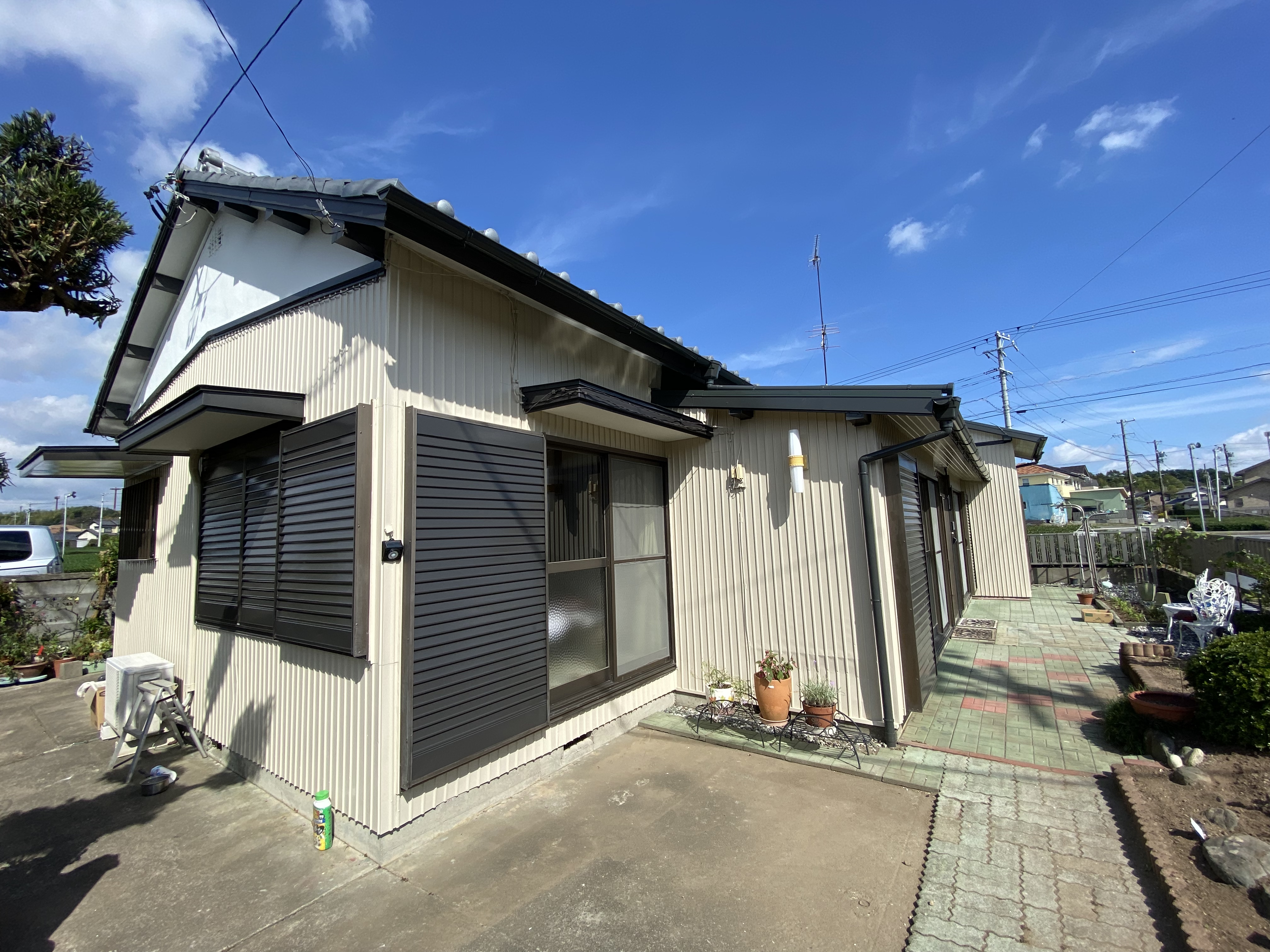 磐田市　屋根・外壁塗装　板金工事　雨漏り修繕