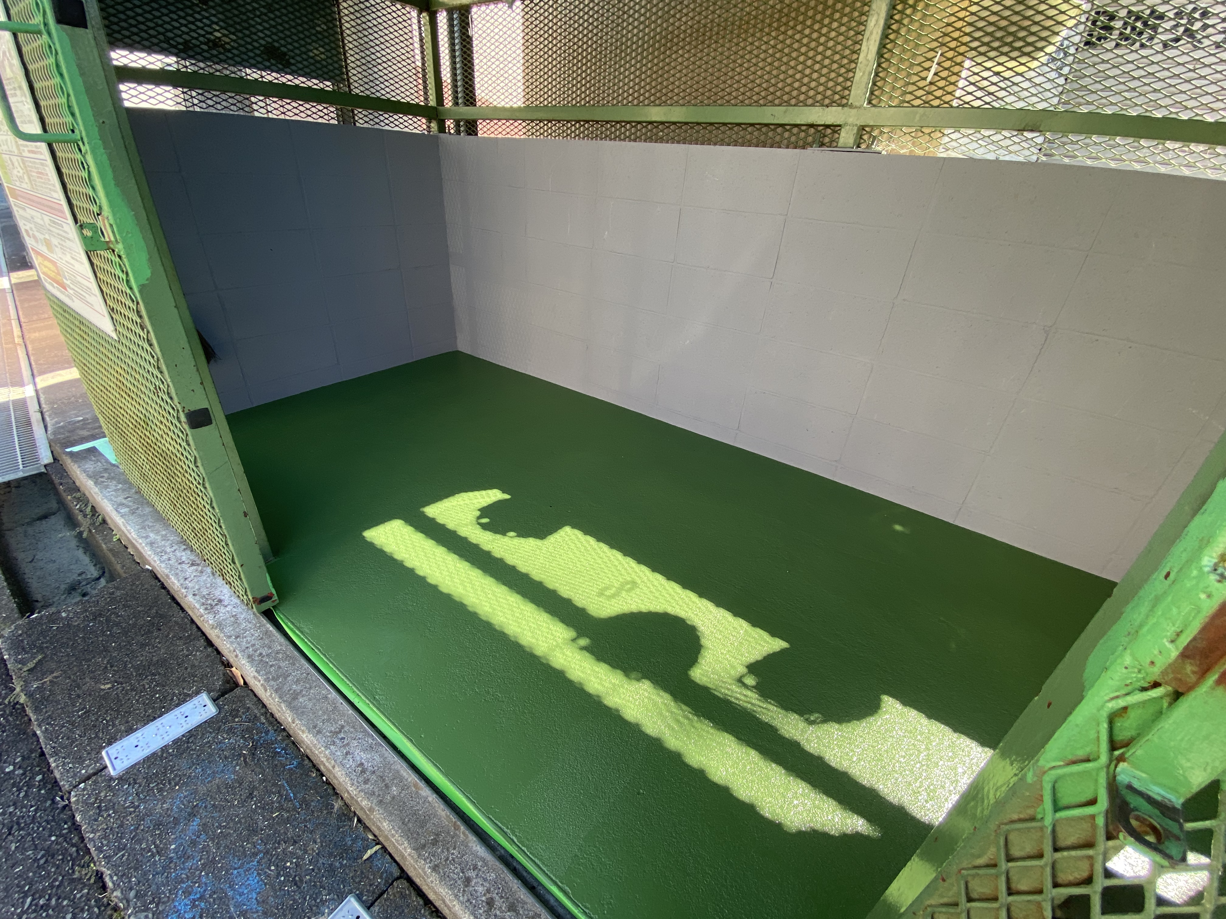 磐田市　地域ゴミ集積所　塗装工事
