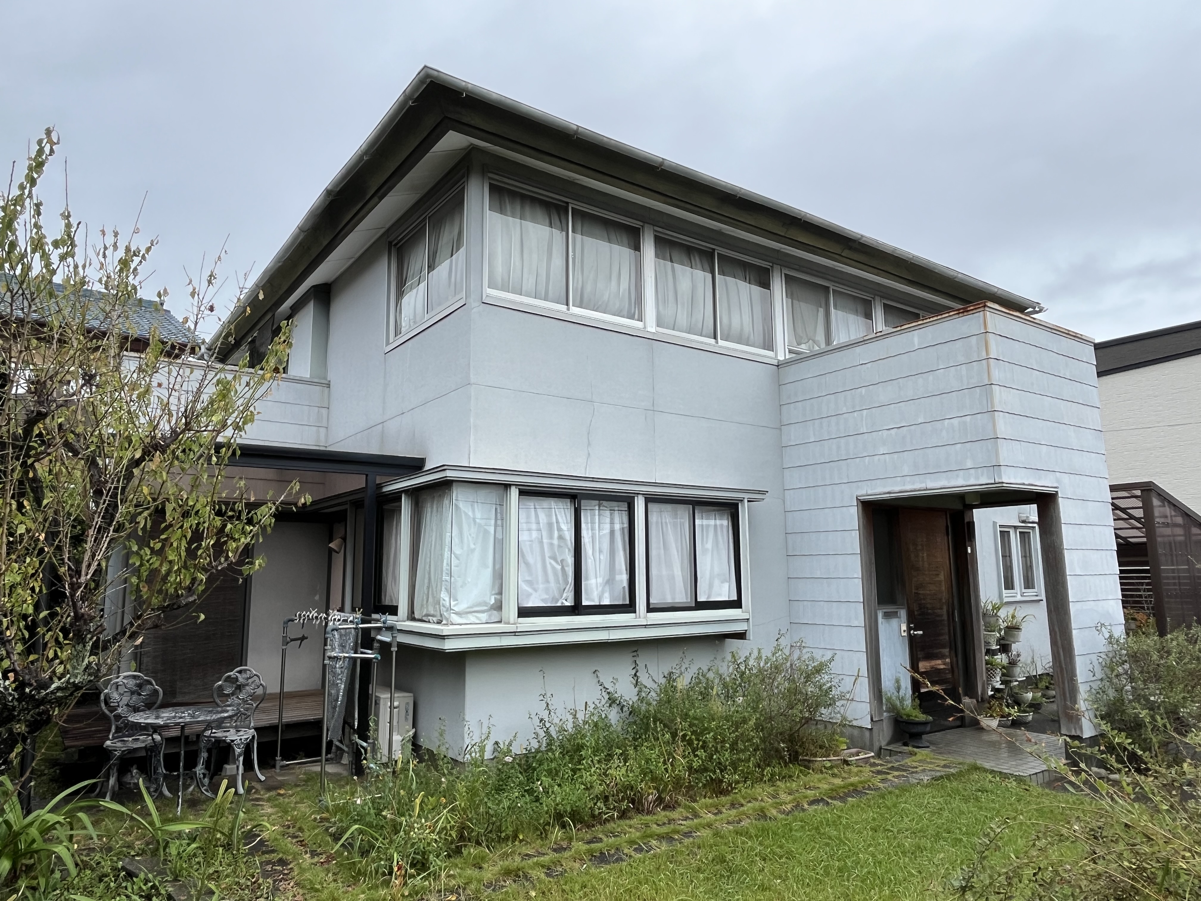 外壁塗装　屋根塗装　雨漏り修繕　鈑金張替